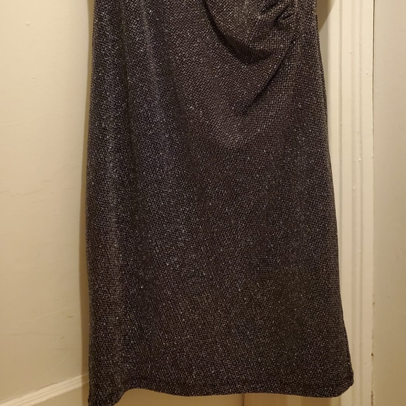NWT Black Sparkly Short Sleeve Midi Party Dress - Picture 2 of 4